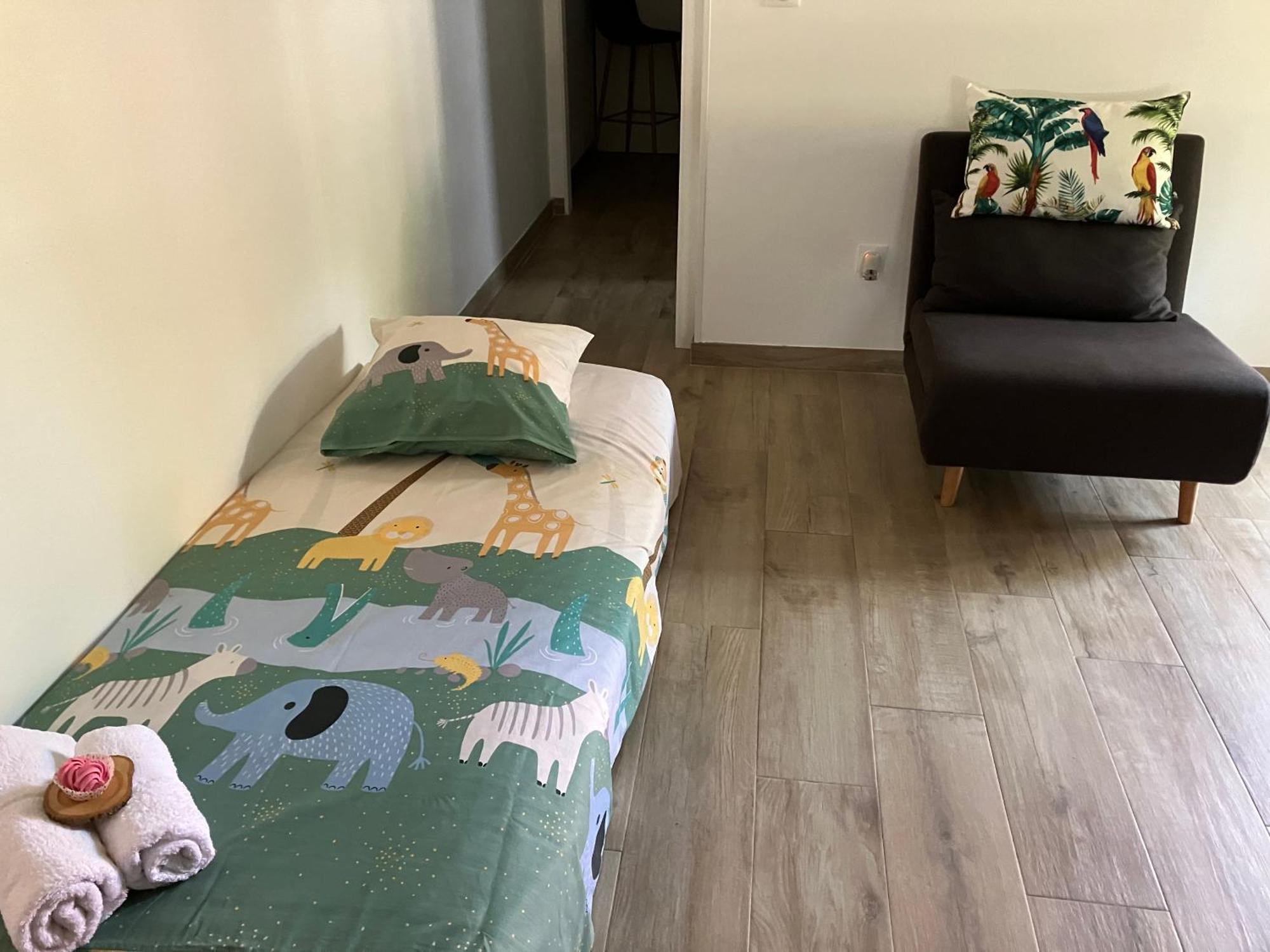 Kazacoco Bungalow A 5 Min A Pieds Du Lagon Ла-Салін-ле-Бен Екстер'єр фото